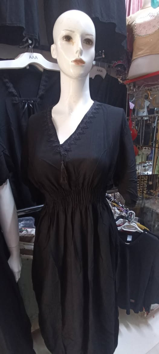 نسائي اسود كشمير وفانيلا 
السعر 6


**إذا كنت صاحب هذا الإعلان وتريد حذفه لأي سبب، رجاءا أرسل رسالة إلى الدعم الفني**
