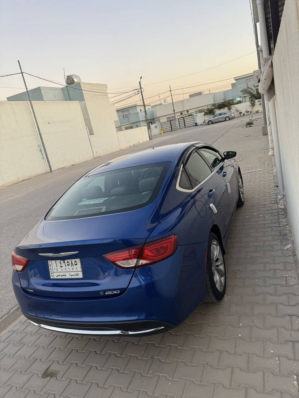 السلام عليكم 
للبيع سي 200 موديل2016
امريكي حادثة جدا بسيط 
  جاملغ امامي وشبر بل بنيد 
ودور خلفي بي شوية 
والباقي كفالة سيارة كلش حلوة 
شرط مواصل راديتر ودواخل 
موصفات نص فول 
محرك 2400 جديد 
لد امامي خلفي  تحكمات فول 
ويل كروم  كامرة شاشة 
وباقي موصفات المعروفة 
سيارة جاهز من كلشي 
كير مكينة حدادية تخم تاير 
حجر صالنصة موجود 
ممشتغل اي گلوب بية 
رقم قادسية. الماني تحويل مباشر 
سنوية 2030 
السعر 98 بية مجال 
رقمي ***********
مكاني النجف
