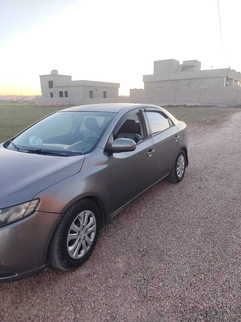 سيارة سيراتو 2012 رقم نينوى الماني بيها صبغ اقل الحزام اثر شضايا شرط طخه مابيها ولا دعم محرك 16 گصة جديد مشدود  كير شرط صدر مشط استيرن جدد وكالة او تحويل من الشرعي مباشر سيارة مال جناي جاهزة ماتحتاج مصرف
للاستفسار اكثر الاتصال ***********
***********
