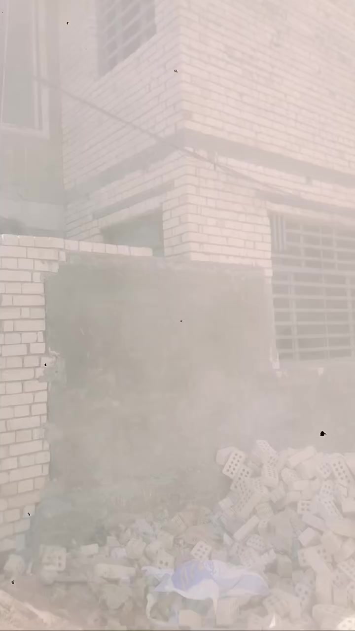 دار للبيع بل سلام ركن ثاني فرع عن شارع عشرين مكانةحلو٦٣واقع حال سند٥٠مترمطبخ لوح  ارضيةمرمربيات مرمر تصال ***********واجهة٩مترنزال٧مترسعرمناسب١٦٢وبي مجال
