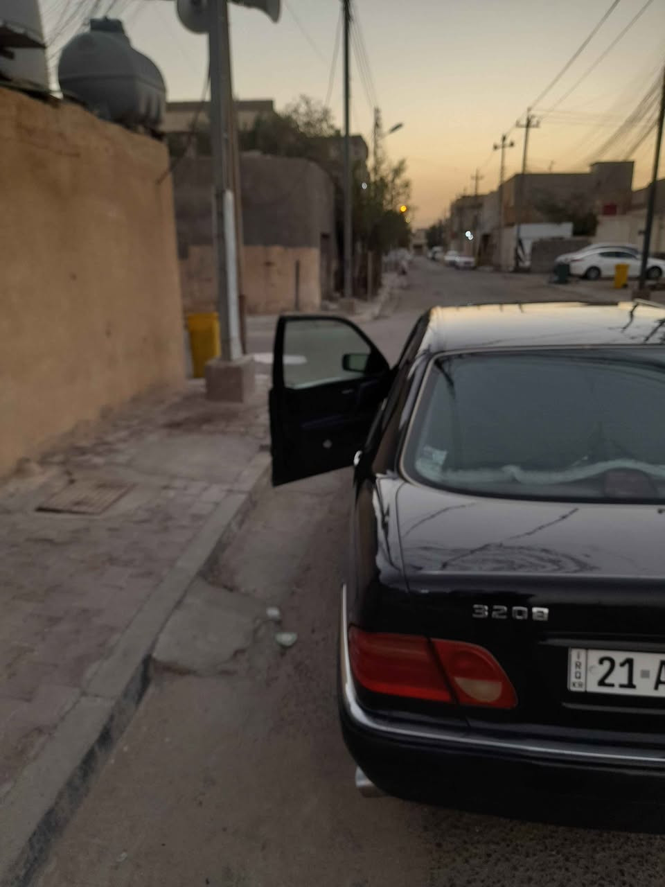 البيع والمراوس مارسدس ام عيون موديل 96سياره مكينه وكير محور 3000 خير من الله رقم سليمانية الدولي الجديد تريد وكاله تريد تحويل سياره غرفته حلوه ونضيفه السعر...67 
المكان البصره الامن الداخلي
للاستفسار الاتصال *********** البصرة, العراق
