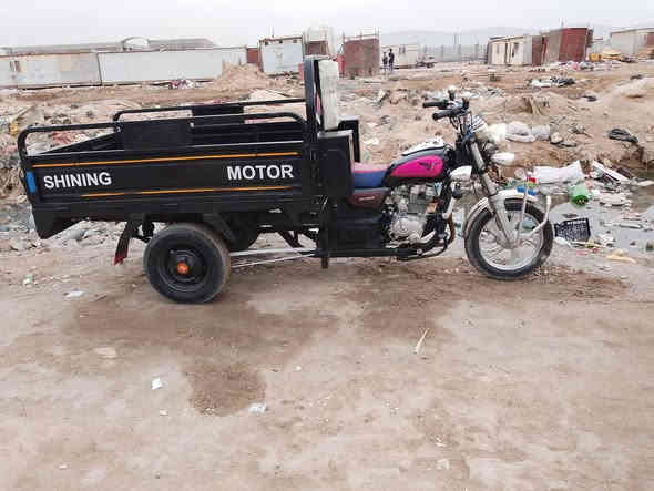 للبيع موديل 17 السعر 1,700 العنوان البصره القبله***********
