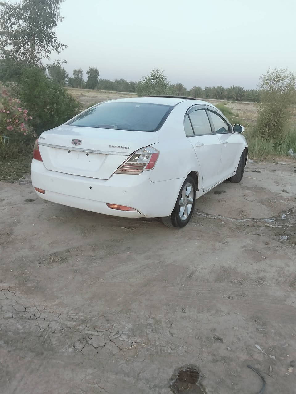 موديل 12 جاهزه محرك وكير وتبريد ثلج حساسات خلفيه ريمونت شغال رقم قادسية جديد ضربه قويه مابيه خياسات ومصلحات سعره 37 ورقه مكاني ديوانيه


**إذا كنت صاحب هذا الإعلان وتريد حذفه لأي سبب، رجاءا أرسل رسالة إلى الدعم الفني**