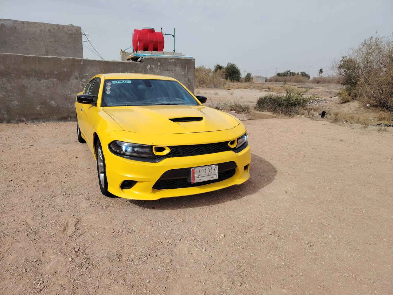 السلام عليكم جارجر للبيع موديل 18 اصل سياره جديده بمعنى الكلمه السياره تخم تاير جديد ومكينه وحداديه جديده تبريد خير من الله مصفره من الهيئة ضررها بالعراق جاملغ وبنيد سياره جديده مال جناي الياخذها مايخسر عليها كلشي السعر 185 وبيها مجال بصيط الرقم *********** و*********** ما اتواجد عالفيس
