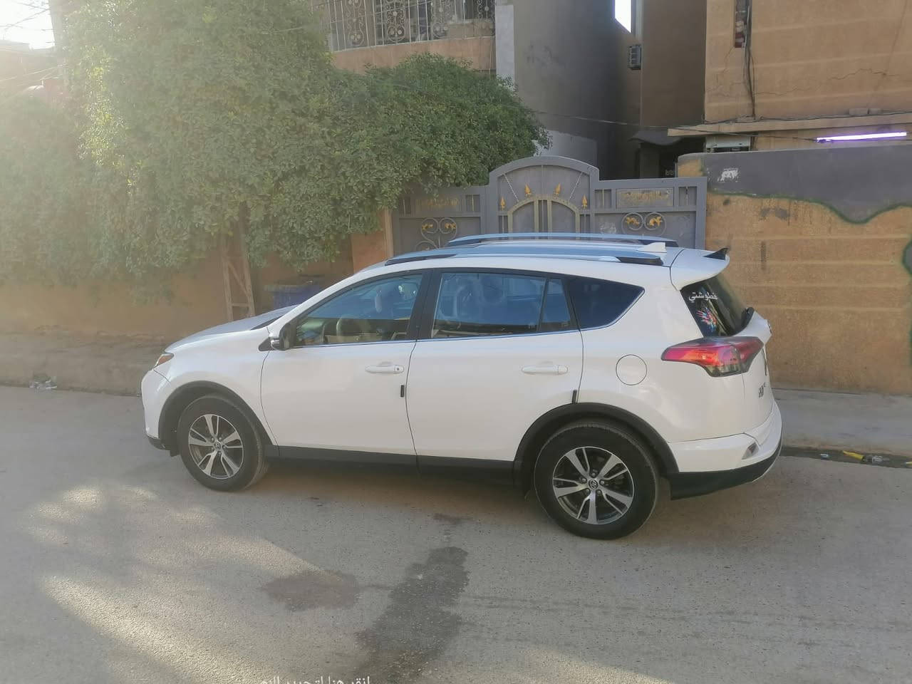 سلام عليكم راف 4مديل 2017 وراد مريكي  فول موصفات سونار مرفق بل منشور ماشيه 121 مكان ديالى بعقوبه بيع مستعجل سعر160  وبيه مجال***********
