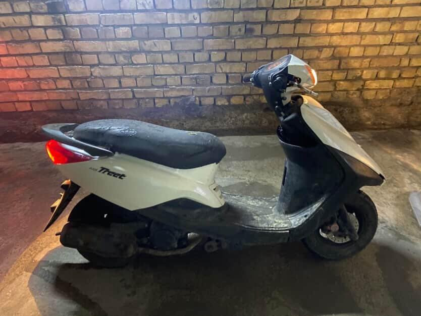 السلام عليكم دراجه بريز لايت فوك (اكزز ) مكينه ممفتوحه كهربائيات كلها شغاله اي نقص مابيها  مكان الاعضميه للاستفسار ***********واتساب او رصيد
