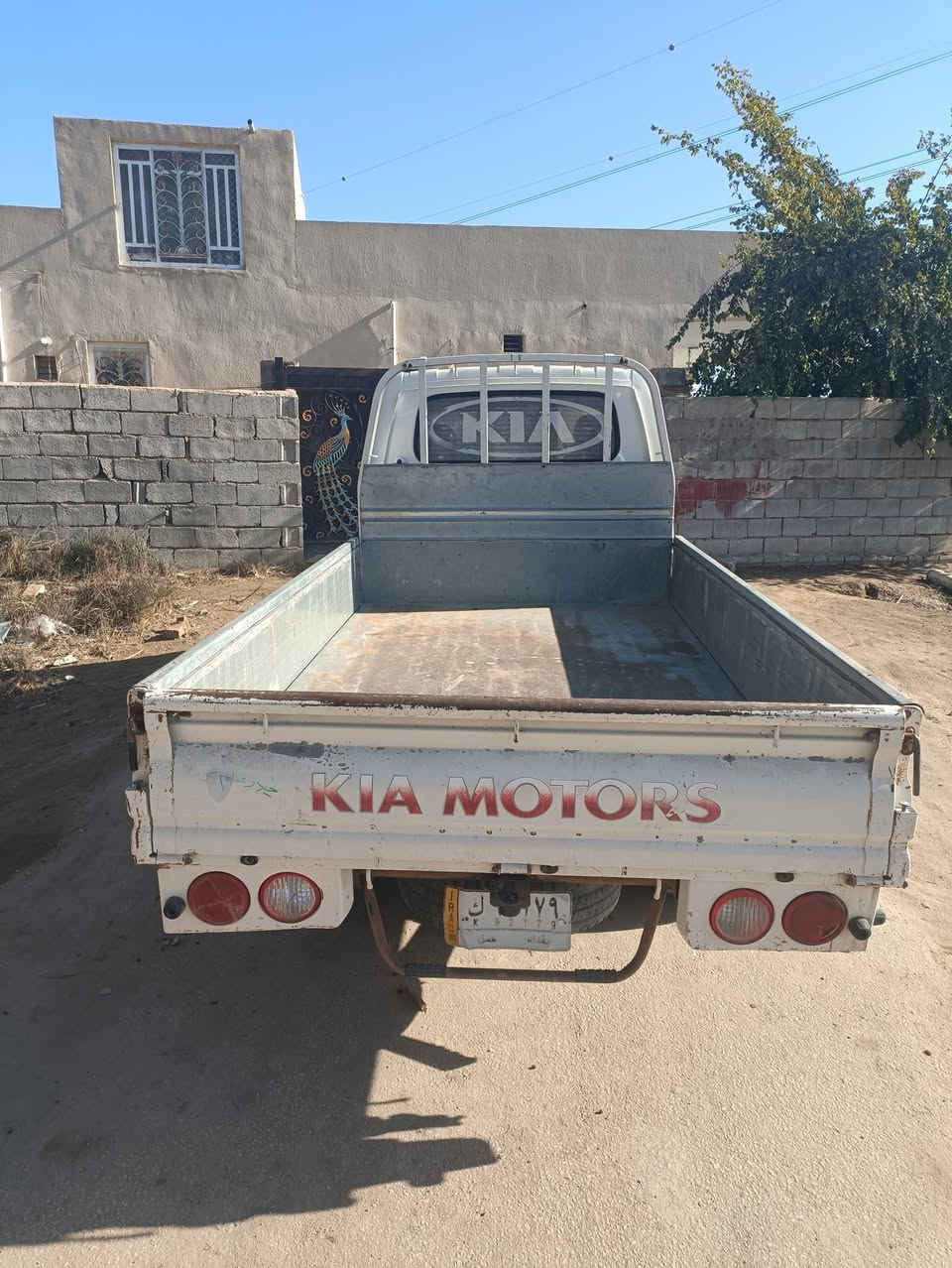 سلام عليكم 
للبيع كيا حمل موديل 18المكان بابل ناحية السده المهناويه
السعر110وبيه مجال بصيط 
للستفسار الاتصال على الرقم ***********/***********
