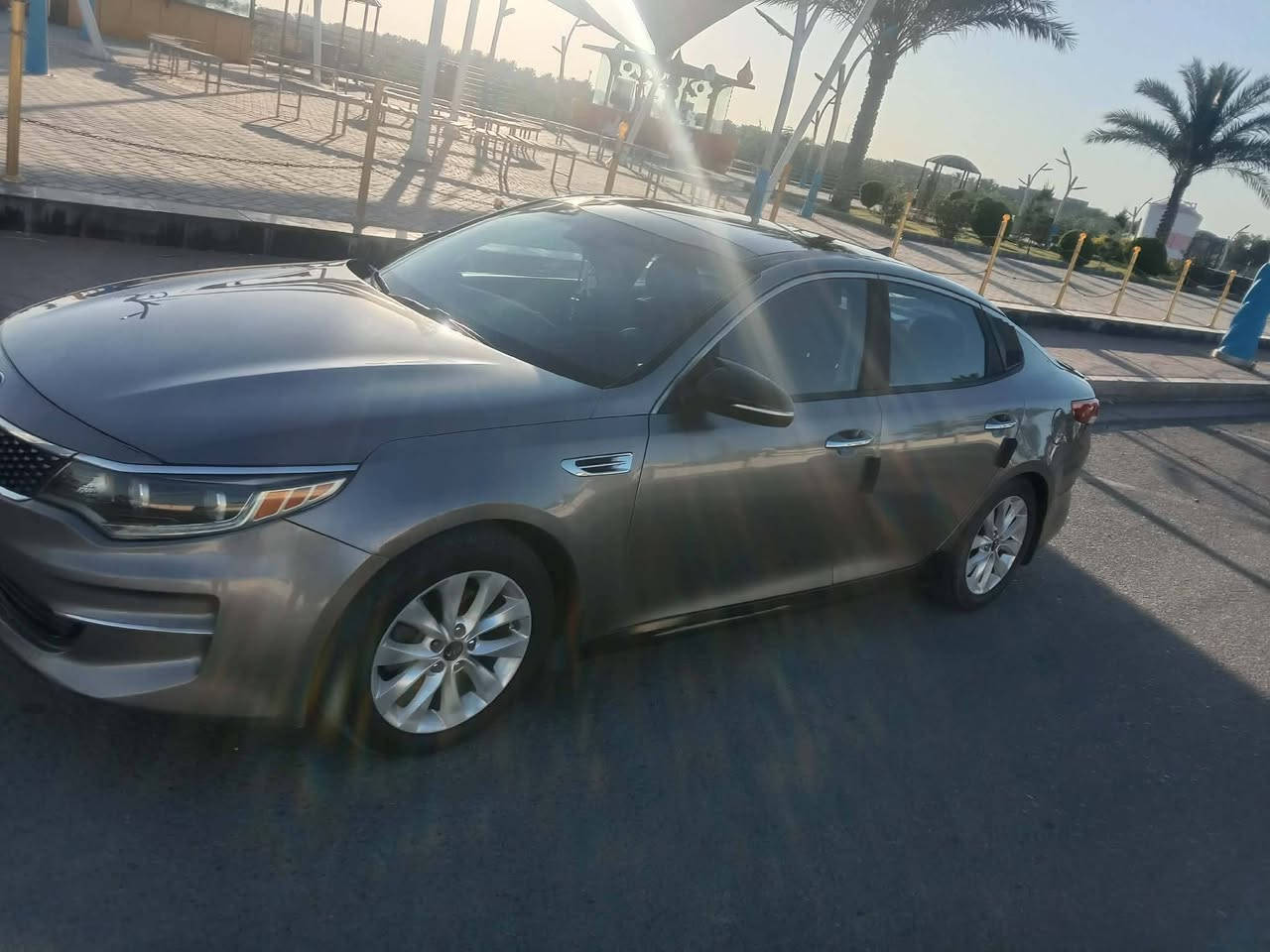 كية اوبتيما 
2016 فول مواصفات
ماشيه 96 ميل
رقم بغداد
تبريد قطعتين
كشنات تبريد
بنوراما
محرك 2400 مكفول كير مكفول
فول الفول مواصفات
السعر 130وبيه مجال قليل
بجم كبس صندوك كبس
حادثه باب صدر والورا مبدلات بمريكة 
***********واتساب مكاني فلوجة
