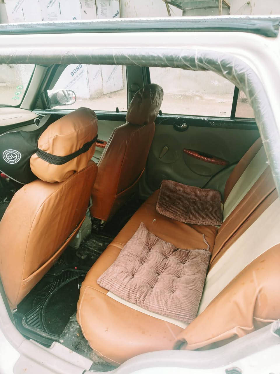 ليفان 320 للبيع
2012

للتواصل عبر الهاتف ***********

***********
