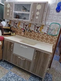 متوفر هذا كاونتر قطعتين ملحق وسنك متر ونص  للتواصل ع الرقم بي واتساب 0...