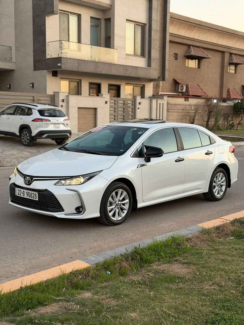 سلام عليكم
كورلا ساز 2024 أم الضمان بانزين 
ماشيه 29 
فول مواصفات فتحه بصمه معروفه مواصفاتها 
سياره بلاديه عل وضع الشركه 
فقط البنيد صارت بي طخه بسيطه وصبغته 
رقم اربيل الدولي 
السعر 175 بيها مجال 
للاستفسار ***********
مكاني بغداد
