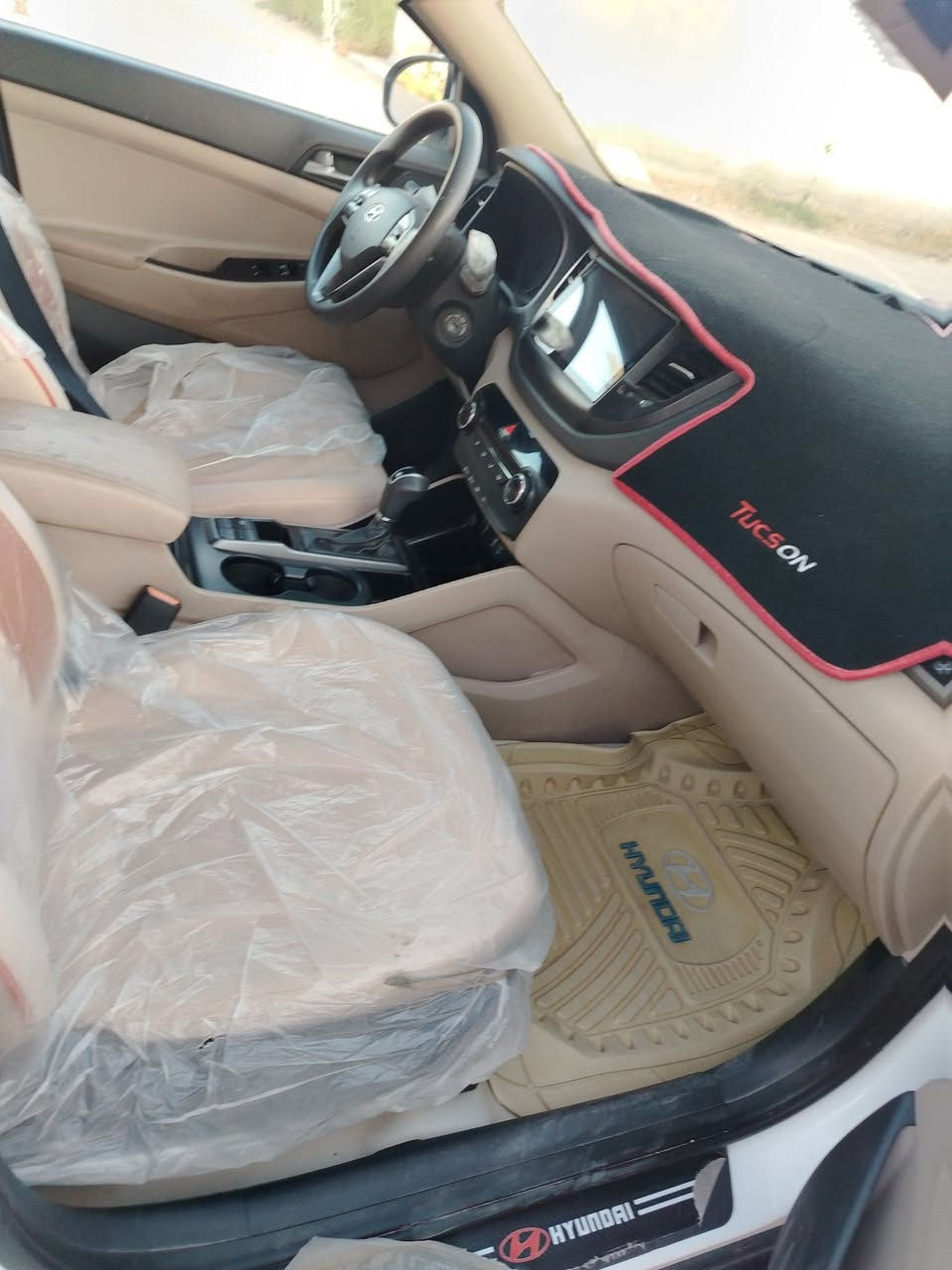 توسان موديل ٢٠١٧ رقم بغداد تحويل مباشر سياره مال بيت كلش جديده مكان ديالى الخالص منطقت الأسود سعر سيارة 168 رقم الهاتف  ***********
