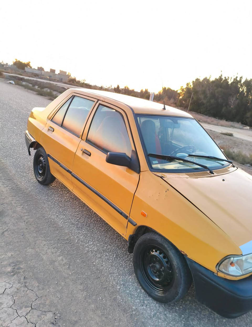 سلام عليكم سايبه موديل 15رقم قادسيه سنويه مجددا للغاية 29 مصفره هيئه وغرمات شرط التحويل مكفوله من الضربه والتبديل مكينه بيها بدايه بخار بس  سياره حلوه وجديده حداديه 75/100 كهربائيات كلهاا شغاله السعر 28وبيها مجال بسيط المكان دونيه عفك  الرقم للاستفسار ***********
