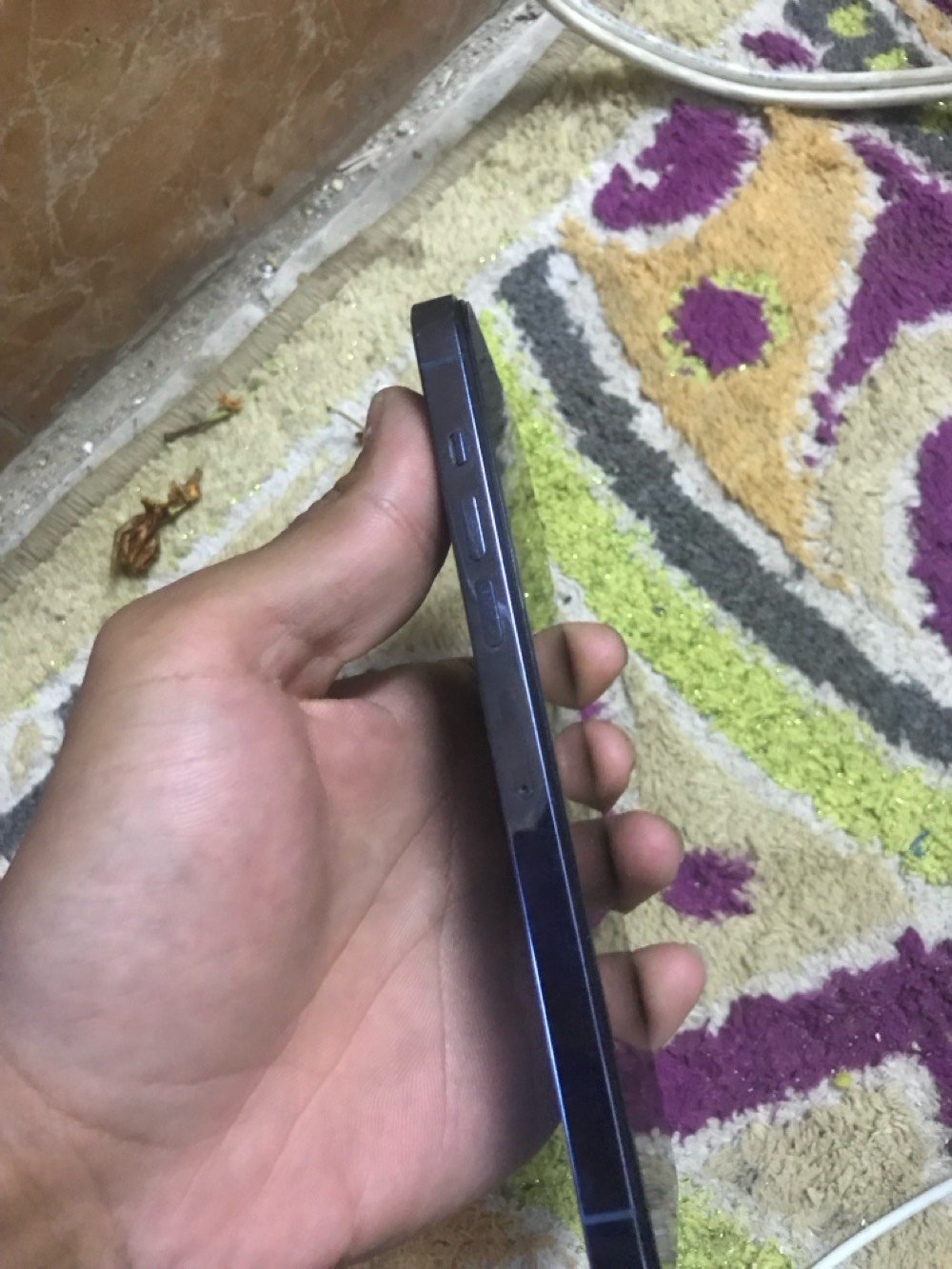 13برو ماكس ٢٥٦ مبدل بطارية اصلية وكامره وشاشة تعبانه ارخص شاشة بلسوك فيس ايدي واكف باقي كله شغال جهاز نضيف شاصية يلمع ب ٤٠٠ وبي مجال مكان مدينه الصدر نهاية الاورفلي
