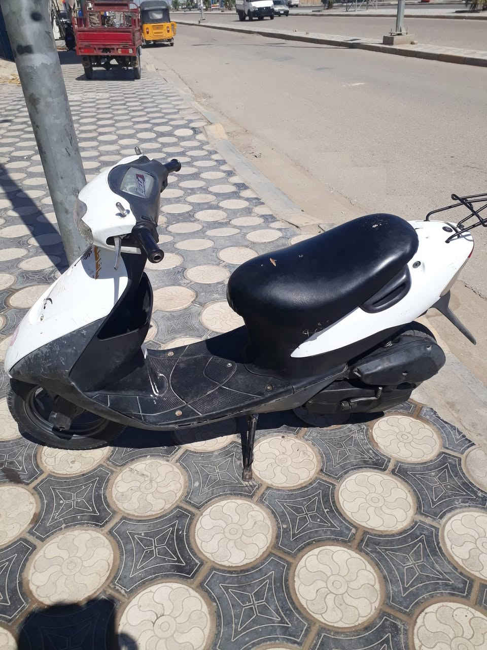 دراجة ساسوكي حلوة مرتبة كهربائيات شغالة بس السلف ما يشتغل مفتوحة بوش وبستم  أول مرة تنفتح ٢٥٠ اتصال ***********
