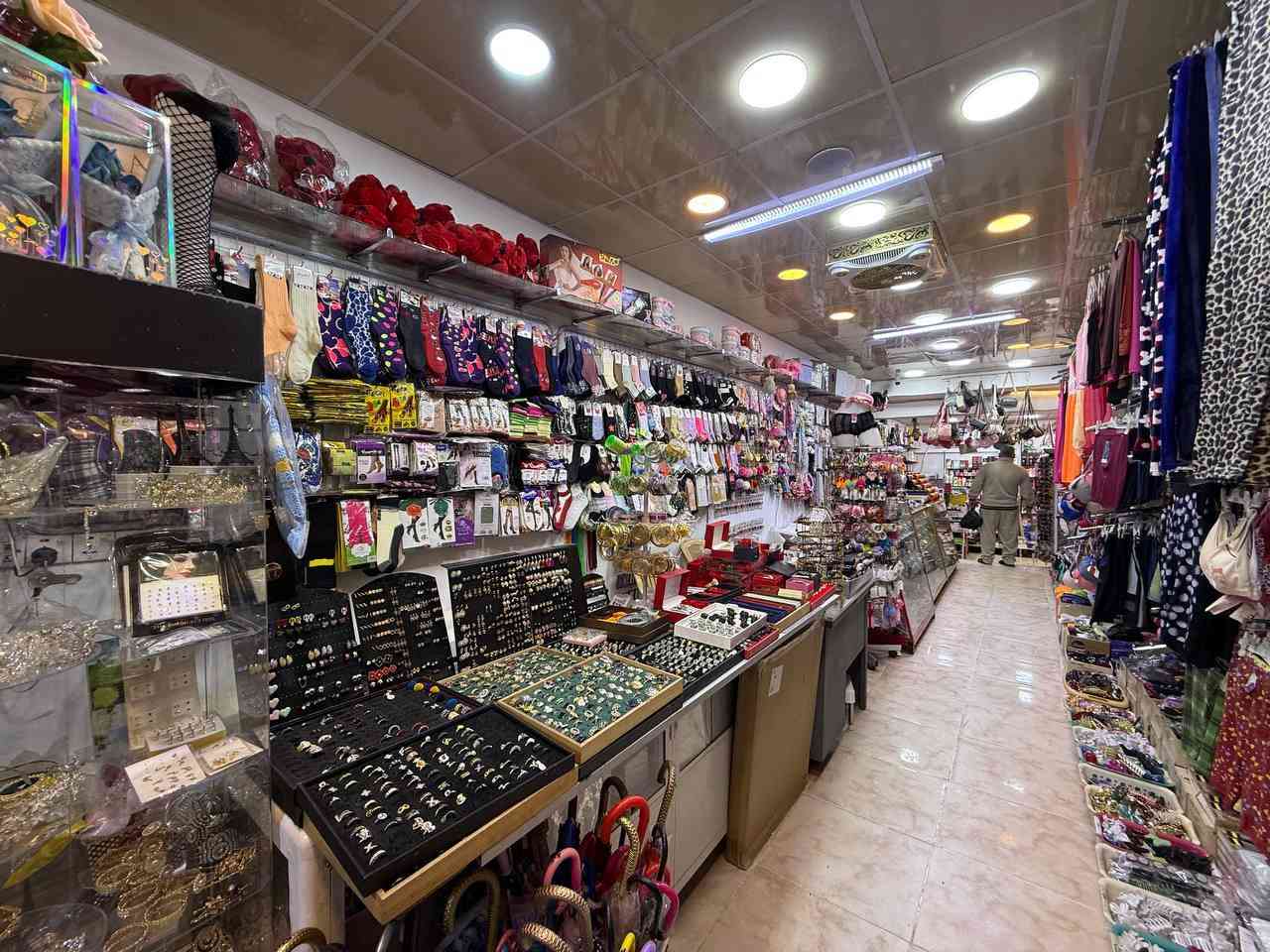 بضاعة للبيع شلع بسبب عدم التفرغ للاستفسار يرجى المراسلة الخاص عنوان المحل بداية سايدين أسرى مفقودين مقابل حلويات سماء


**إذا كنت صاحب هذا الإعلان وتريد حذفه لأي سبب، رجاءا أرسل رسالة إلى الدعم الفني**