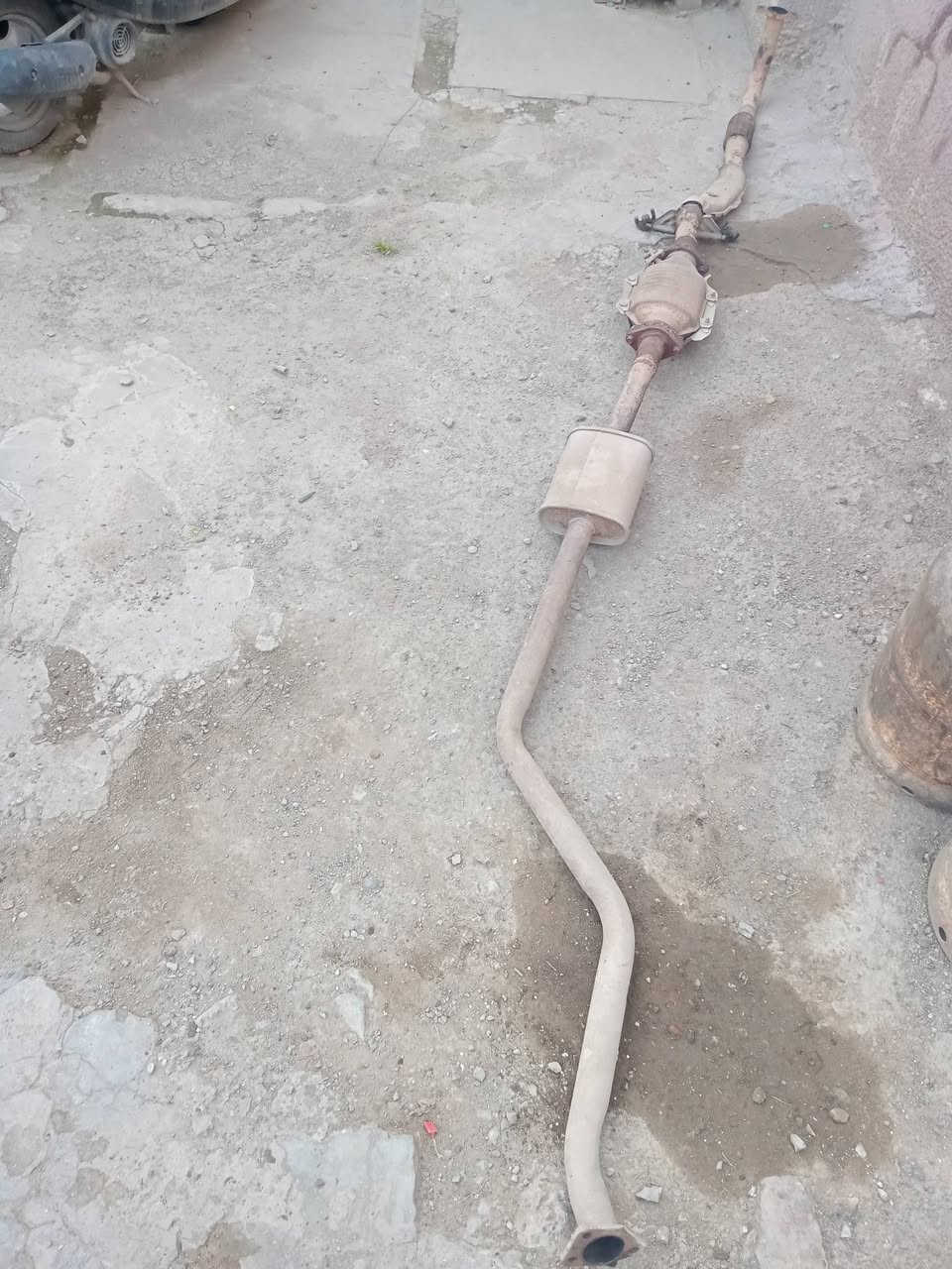 صالنصه لانسر بومه ام الحجر وحساس تراهم لكل الموديلات من ٢٠٩٢ إلى ٢٠١١ السعر ١٣٠ الف مكاني الكرخ ***********
