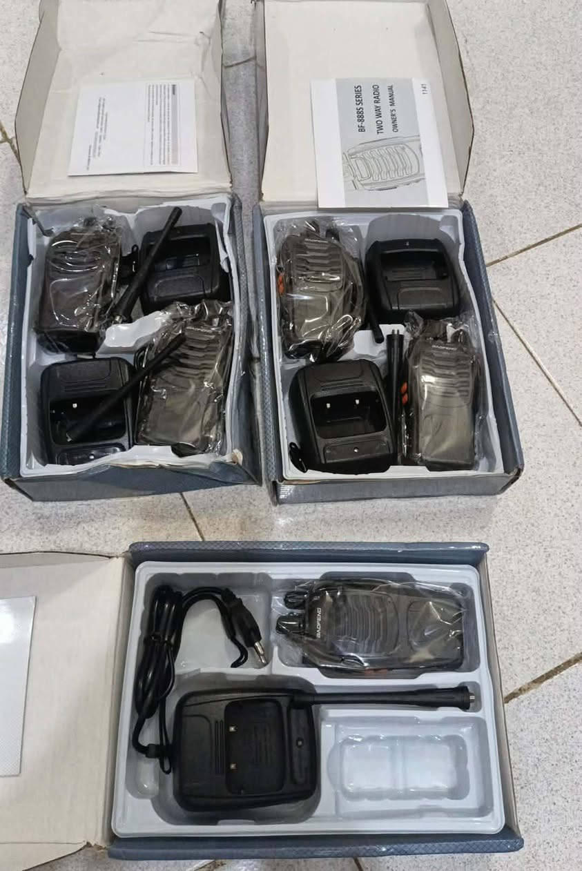 جهاز لاسلكي 
5 قطع كلهن يربطن سوة 
للبيع السعر 60 الف


**إذا كنت صاحب هذا الإعلان وتريد حذفه لأي سبب، رجاءا أرسل رسالة إلى الدعم الفني**