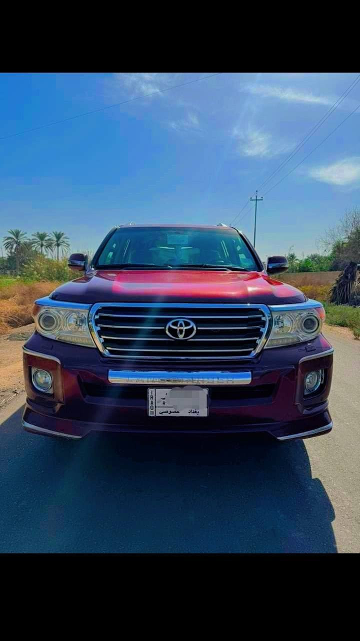 السلام عليكم لاندكروز 2014 ساز لون مميز اصل باب اول فول 1/1   V6 رقم بغداد  كله جديد كير  ومكينه كله مكفول ممفتوحات بيه بارد بل باب السايق على كد شبرر
الموصفات 
فتحه سقف 
1-محرك V6
2- كامره
3-طفايه 
4-اضويه زرق 
5- حساس ناطق   
6 -اضويه بلدوس 
7-كشنات جلد +كهرباء 
8-ماشيه 180 الف حقيقي 
9-لايت زينون 
10-تحكمات ستيرن 
11-مري كهرباء+ شفط 
12-حساسات امامي خلفي 
13- يدات نيكل وباغة 
14-زراك لايت
السعر/ 385 وبيه مجال بسيط 
   لاستفسار/ ***********
