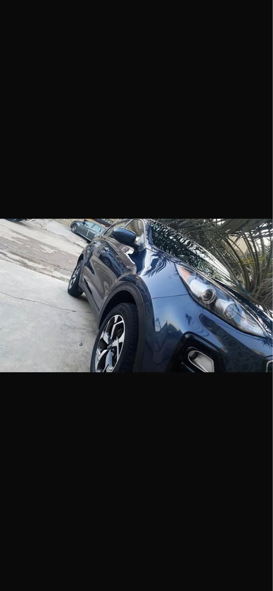 السلام عليكم كيا سبورتاج ٢٠٢١ ماشية ٤٥ السيارة جديدة حادثهة فقط جاملغ امامي مكانهة الدورة حي اسيا السعر ١٦٢ بيهة مجال بسيط *********** بغداد, العراق
