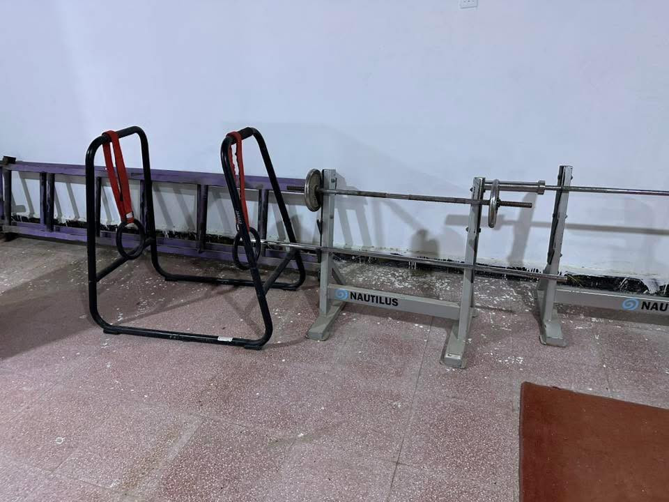 أجهزة مناسبة سعر داخل صوره
العنوان البصرة معقل /***********
