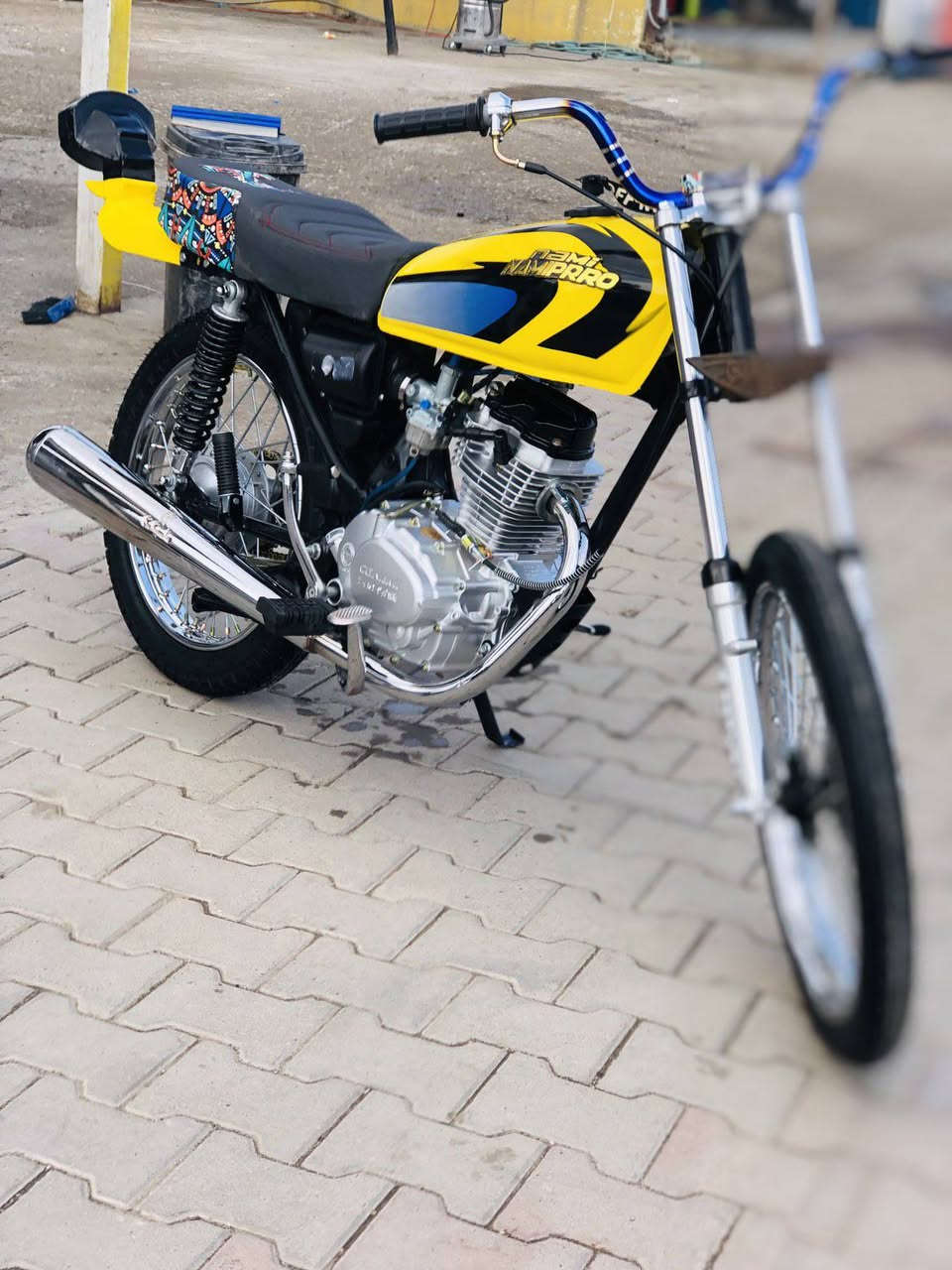 السلام عليكم دراجه للبيع موديل 26 دراجه كلش نظيفه ما بيها اي عيب دراجه بعدها صفر محرك سجي نامي  السعر 700 وبي مجال كلش قليل ***********
