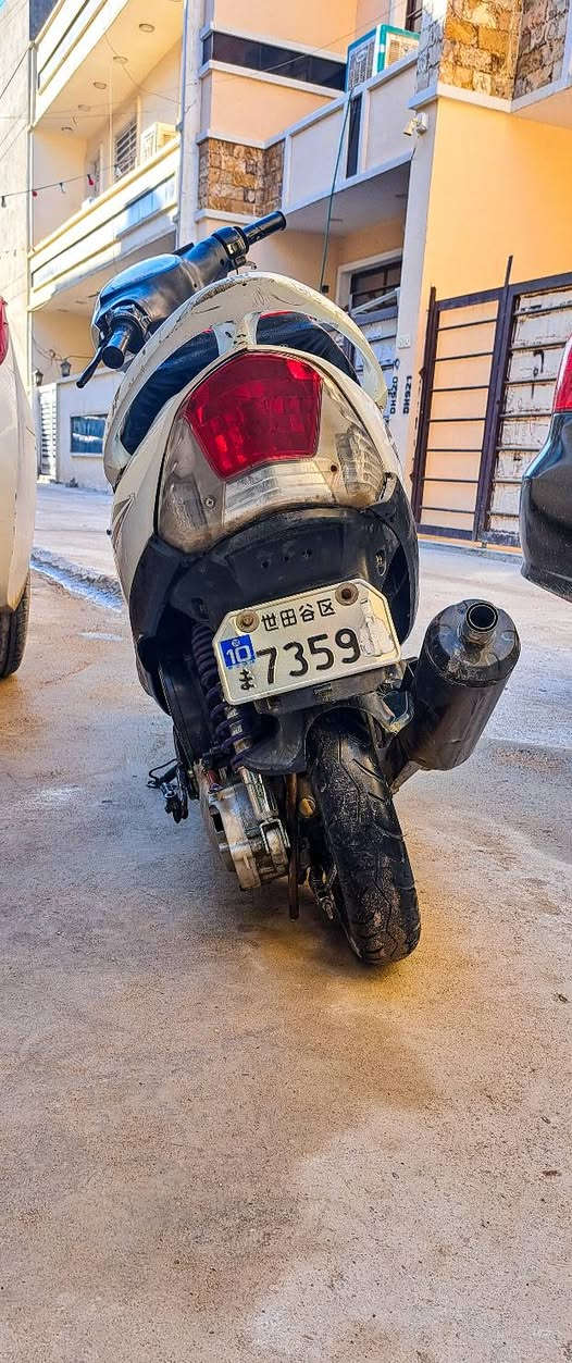 السلام عليكم عدلة كفرات تجارية نقصها عرموطة هندر ودسكات بريك أمامي والذيل الخلفي مالتها موجود كامل نكرة سلف بكل وقت  كهربائيات كاملة مكينة ناشفة تخبل صالنة fm   السعر ٥٠٠
مكان الدورة زراعي أبو طيارة 
للاستفسار ***********
