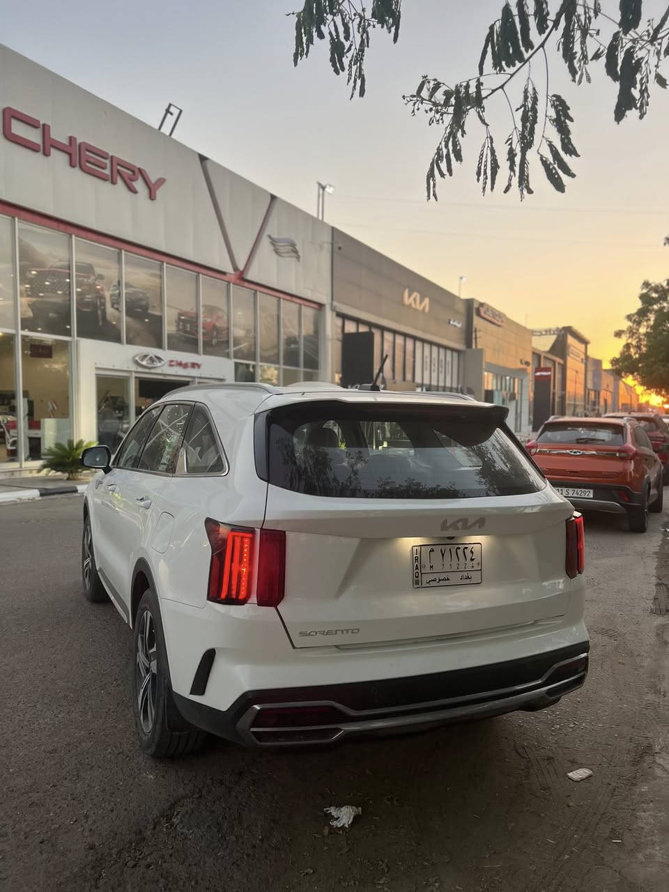 سورنتو موديل 2023 نص فول ٦سلندر ٧ راكب ٣ قطع تبريد جنطه كهرباء بيها بل باب الصندوق صبغ ربع رقم بغداد ماشيه 69الف كم السعر ٢٦٠ وبيها مجال للستفسار /***********
