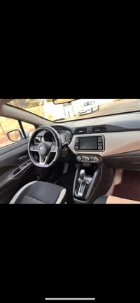 للبيع فيرسا 2021 بجم كبس بدون ايرباك اي استفسار اتصال على رقم 07716547...