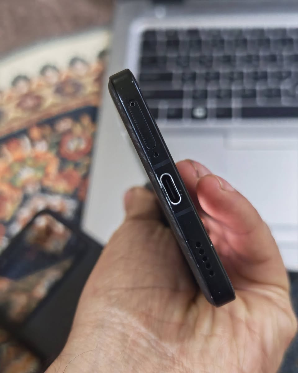 Poco F6 pro
ذاكرة 512 لون اسود غني عن التعريف  كامل ملحقات ما مفتوح  ولا داخل تصليح ابد نظافة مواضح كدامكم نكراش خفيف مال حافظة 
ملحقاته كاملة 
السعر  380 الف و بيه مجال بسيط
مكان بغداد الكرخ
***********  يعجبك السعر اتصل وبيك خير وتدلل ما عجبك السعر اترك تعليق واثر طيب مثل وجهك بدون كسران بحلال العالم
