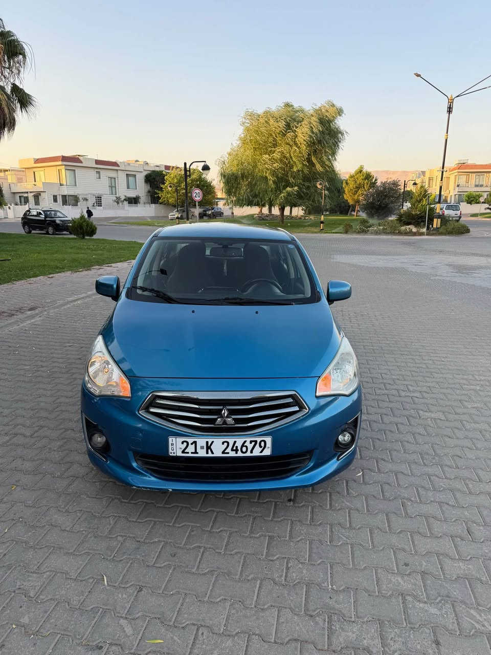 MITSUBISHI MRAGE G4 🧿  2017

فول مواسەفات 
گێر ئۆتۆماتیک و گێری سپۆرت 
تەعدیل سورعە 
سوکان ڤۆلیۆم
جام کارەبا 
شاشە گەورە 
کاميرا
بلاجیکتۆر 
سەیارەکە یەک پەڵەی بۆنیتی بۆیاخە بێناوگرتن پێش و دوای کەپسە. ژینگەو سەنەوی تا ٢٠٣٠ تازەیە تایەو پاتری تازەیە 
رۆنی مەکینە و هایدرۆلیکی گێر هەمووی تازە گۆراوە لە شەریکەی مۆتۆڵ  کامل سێرڤس کراوە 
بەگێرو مەکینە و تەقەو رەقە و تەبریتی بەشەرت 
نرخ:77 $ مەجال 
ناونیشان: سلێمانی 
رەقەم تەلەفون : *********** السليمانية, العراق

