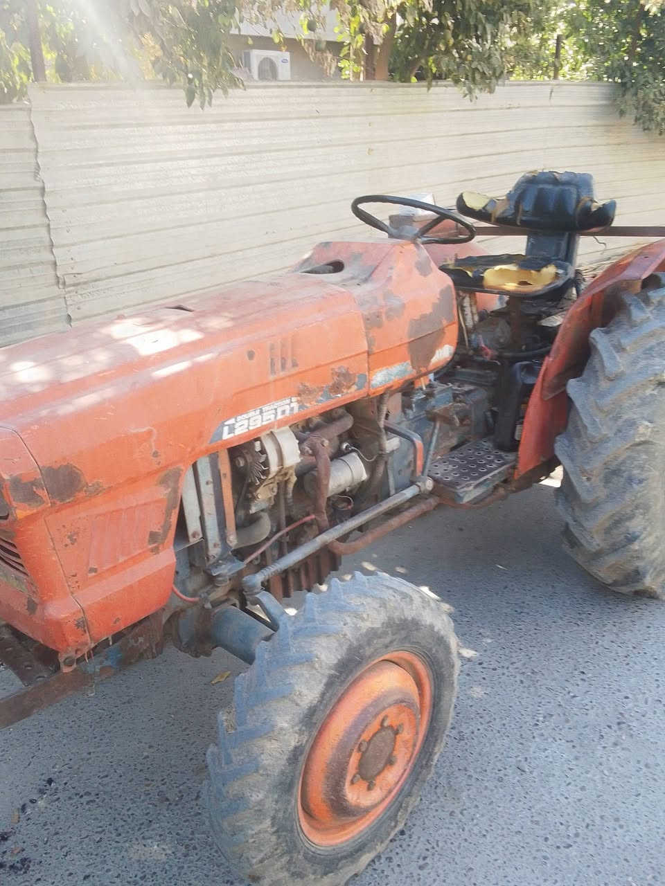 كابوتا 84 مجفتة جديد مكينه جديده صدر بلادي وگير بلادي وأكسن بلادي ورباشه بلاديه الاصليه ام الشيشين وورا بس رباشه  6 ملايين وبي مجال. رقمي اثير ***********
