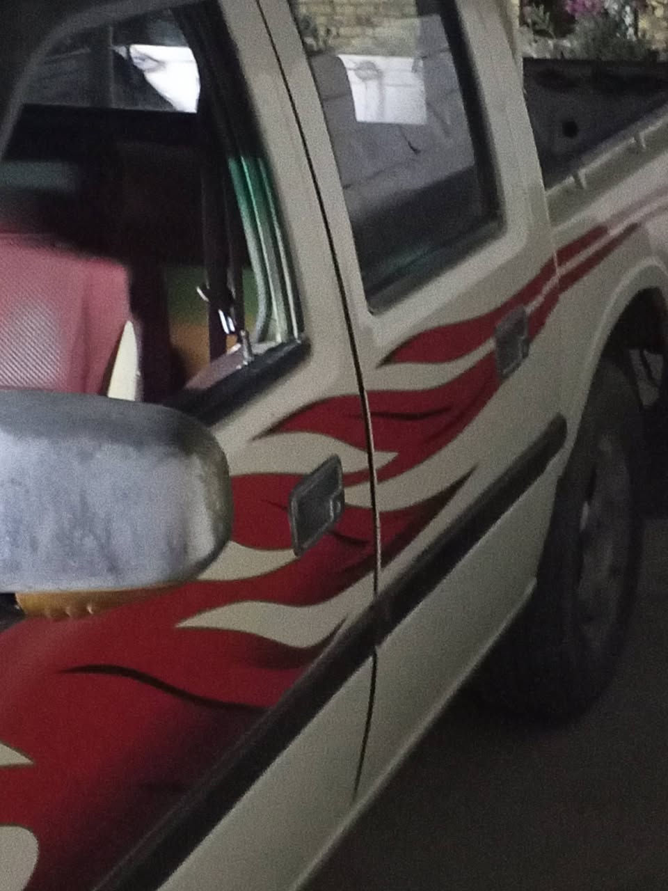 فاتون  رقم بابل دولي المكان بالقاسم سياره نظيفه كلش مال جناي السعر 40$وبيهه مجال 
***********
