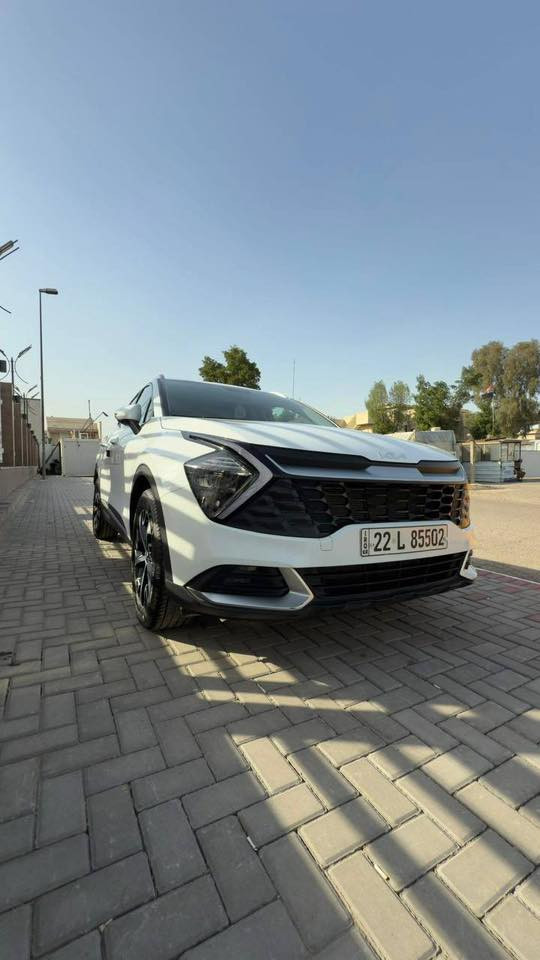 كيا سبورتج خليجي موديل ٢٤ نص مواصفات ماشيه 43 الف كيلو متر  رقم اربيل عندي وكاله مطلقه بيها من صاحب السياره ثاني يوم احولها الك 
محرك دوش 2000 
السيارة مكفولة كفاله عامه لا صبغ لا بارد لا ضربه  
المواصفات
بصمه
تشغل عن بعد ردار جانبي
ترحيب عند الاقتراب
مري شفط
شاشه نفكيشن
كامره دواره
اشاير مري
حساس خلفي
تبريد قطعتين لمس ومنفصل
مرايه داخليه تعتيم
حساس مطر
لايت لد
بكلايت لد
بروجكتر لد
هندبريك بصمه
نحكم جهتين
شفتات ستيران
اوتو هولد
نضام نزول منحدرات
السونار مرفق مع الصور  وكل التفاصيل داخل الصور التاشيرات اللي بالقماره والبنيد مموجودات بالواقع بس بالسونار يطلعن خدوش مال حصو مال طريق خارجي لان التكم سليمه اقره المنشور زين يلا تخابرني 
السعر 218 مكان السياره ذي قار  للاستفسار
***********
