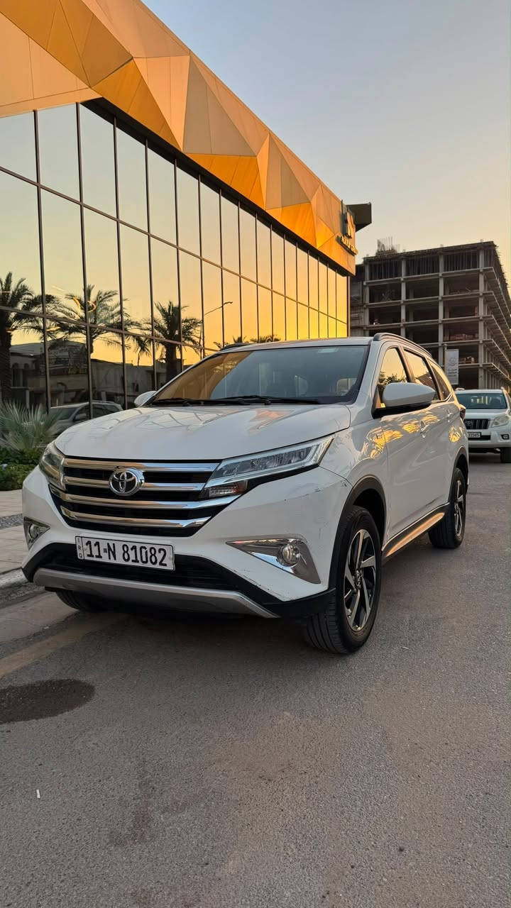 راش TOYOTA
موديل 2020
المواصفات: خليجي شركة SAS 
بدون صبغ فقط الدعامية الامامية بيهة شخوط قليلة 
تحكم استيرن
نظام اقتصادي الوقود ECO
نظام مانع انزلاق ABS
نظام الثبات الإلكتروني ESP
كير اوتوماتيك
دشبول خياط
داخل لونين
تبريد خلفي منفصل
ترايش نيكل
حساس خلفي
كاميرا خلفية
اشارة بالمري
لد نهاري
لايت زنون(عالي+ناصي) LED
بك لايت LED
بك لايت ضبابي
خمسة ويل كب
ويل 17
رقم بغداد بسمي
محرك 1500
‏BLUETOOTH 
‏ السعر المطلوب 153 مكاني بغداد العامرية . *********** السيارة بأسمي والرقم جديد

