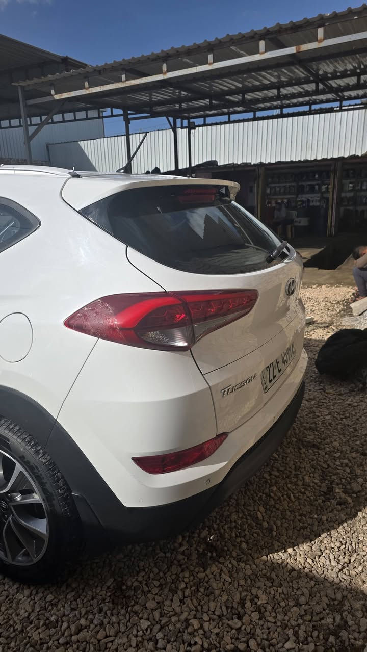 السلام عليكم
توكسان مديل ٢٠١٨ سياره مكفوله من الحادث بيها تخريب بطش ٤ قطع كد التخريب ماشه ١٠٩ تخم تاير جديد حداديه جديده السياره جاهزه من كلشي محرك مكفول وكير مكفول السياره بيع ومراوس حسب القناعه المكان النجف الاشرف ***********
