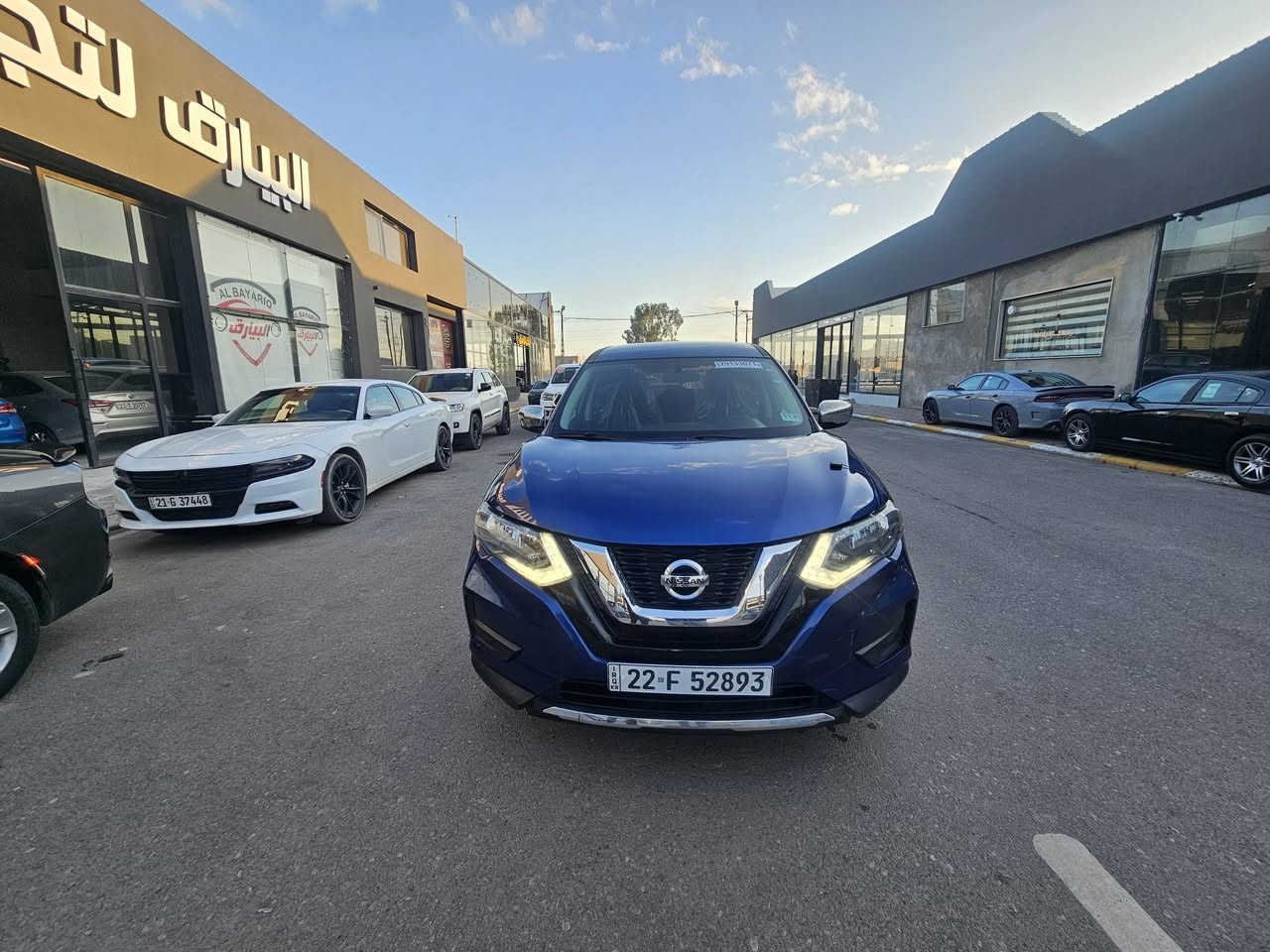 السلام عليكم
للبيع نيسان روج ٢٠١٧
الضرر / بابين صفحة السايق بدون ايرباك بجم كبس 
رقم اربيل 
مواصفات
-نقطة عمياء
-ثلاث انظمة قيادة
-تبريد قطعتين
-نظام ايكو
-لد امامي نهاري
-مانع انزلاق
- كامرة /اوكس /بلوتوث 
السيارة ماشية 74 ميل

السعر مناسب جدا ١٣٧
رقم التلفون ☎️☎️
***********
