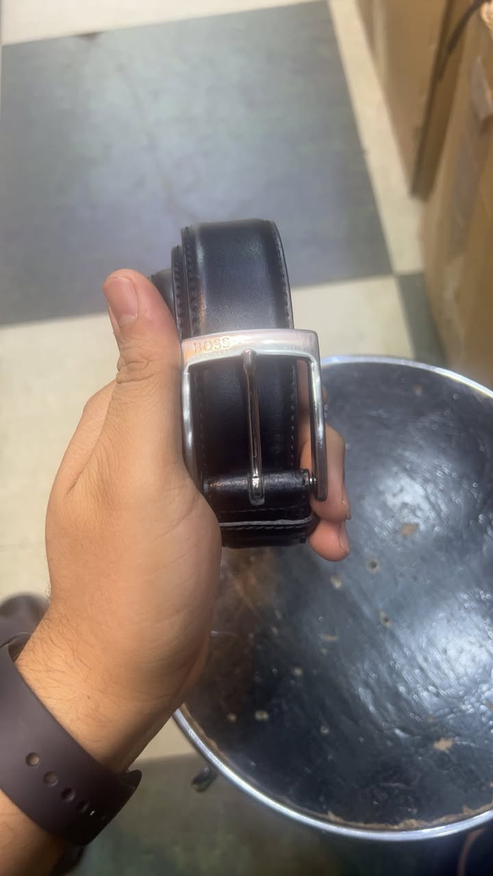 حزام ماركة Boss
قياس 105 سنتيم 
صنع ايطالي 
جلد طبيعي


**إذا كنت صاحب هذا الإعلان وتريد حذفه لأي سبب، رجاءا أرسل رسالة إلى الدعم الفني**
