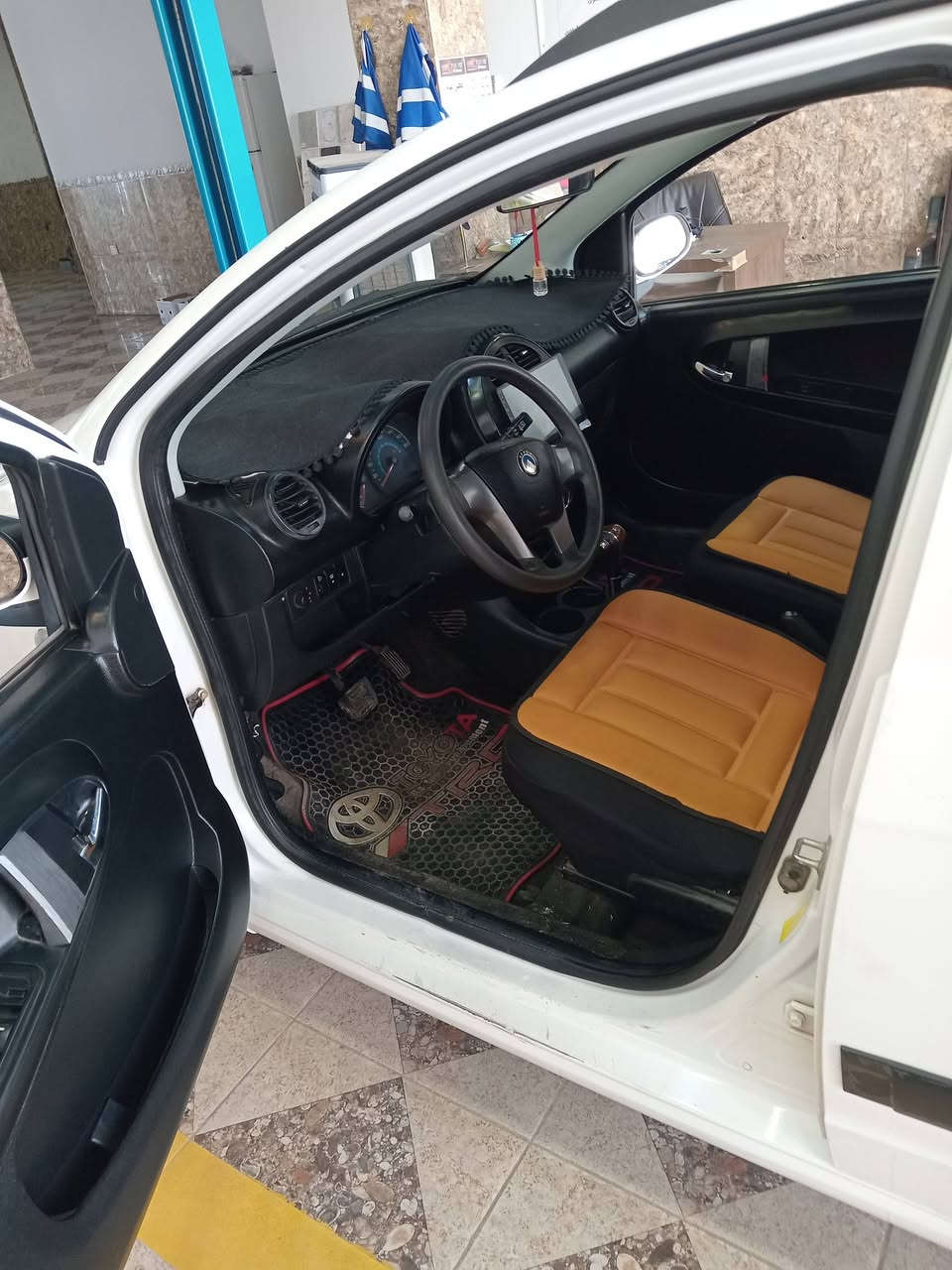 جيلي باندا موديل ٢٠١٣ قطعتين صبغ كير توامتيك
سنويا جديد لا ٢٠٣٠ محرك ١٦ بشرط نظيف رقم اربيل 
مكان اربيل سعر ٥٨ورقه مجال تواصل ***********
