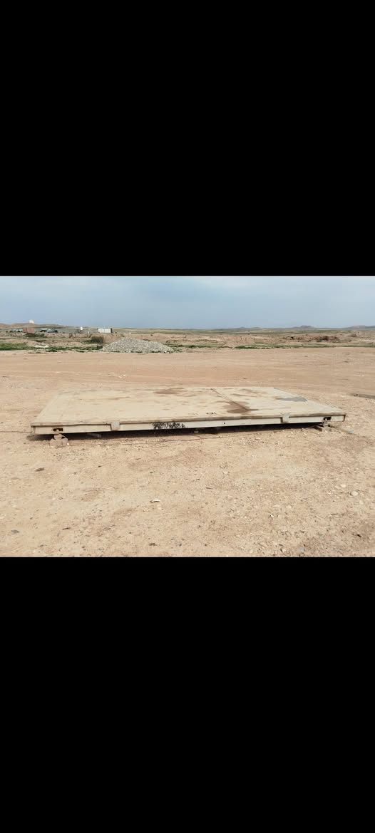 عندی کبان 8طن وترامە مترللبیع عنوان خانقین وسعرمناسب للا تصال ***********
