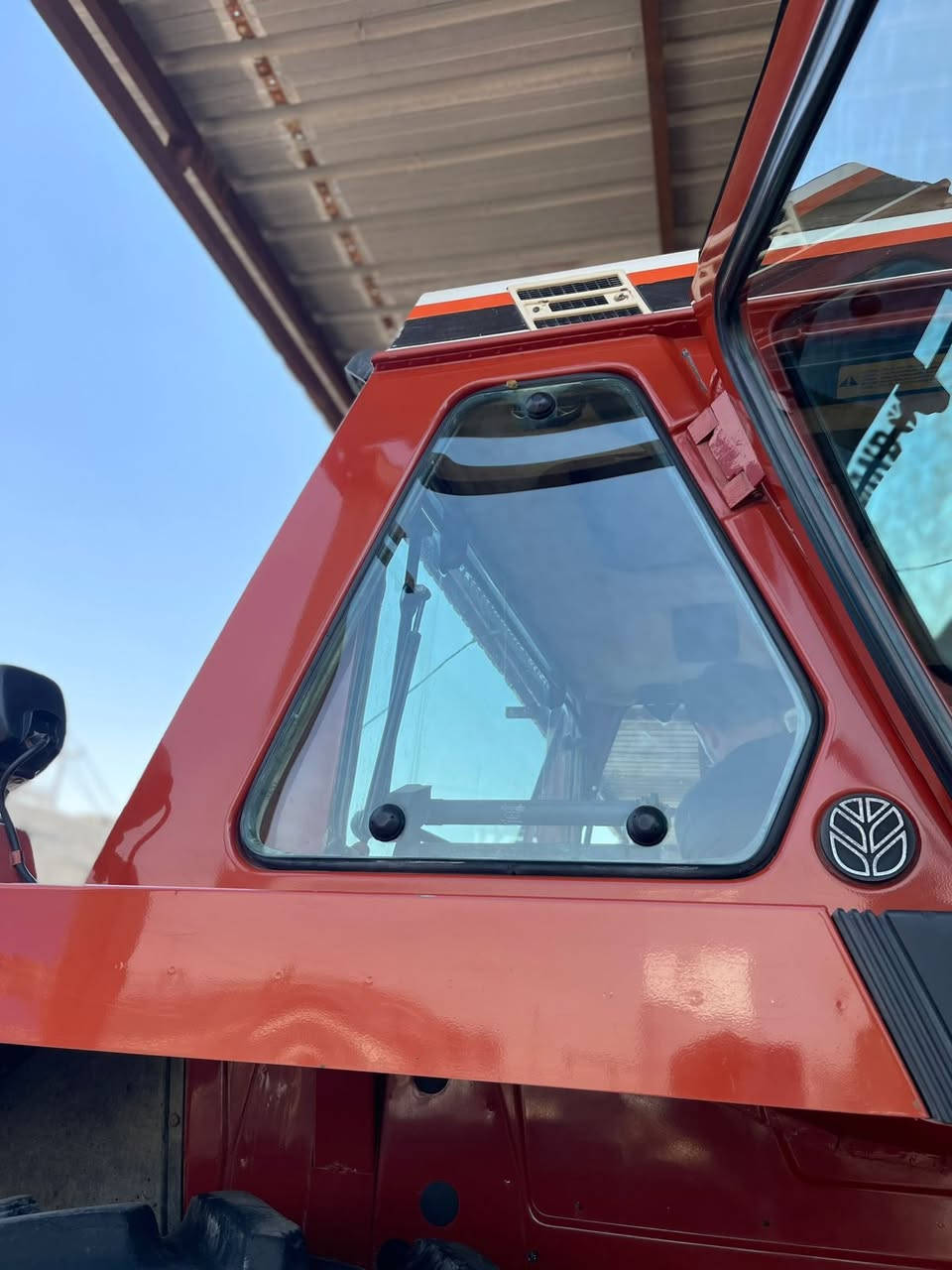 مكينة فيات١٣٠ دخول جديد منفيست .على وضع الشركة نظافة ١٠٠%، العنوان محافظة بابل/الحلة.         موبايل***********
