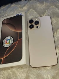 آيفون ١٦ برو ماكس • ٢٥٦ • بطارية ٨٩