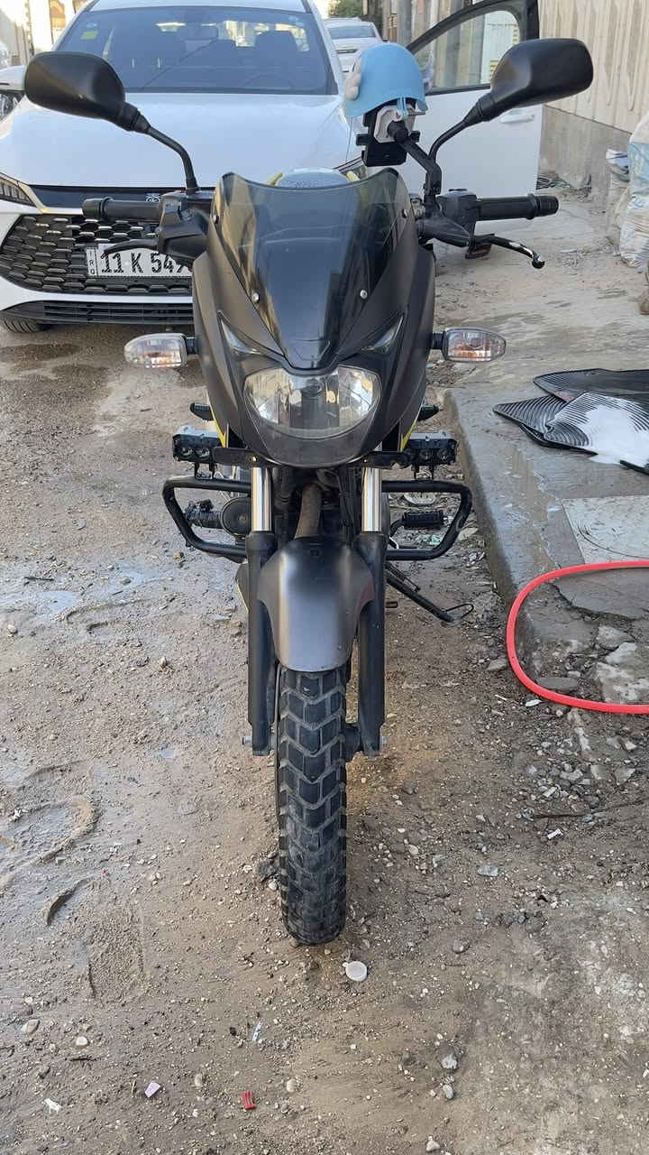 دراجة بولسر (150cc) موديل2021  دراجة نظيفه ماشية 37.638 نقصها دبل خلفي رقم بغداد باسمي تحويل ثاني يوم المكان بغداد الحرية رقم:-*********** غير ممتواجد ع فيس اتصل ع رقم او واتساب بيع فقط استخدام شخصي
