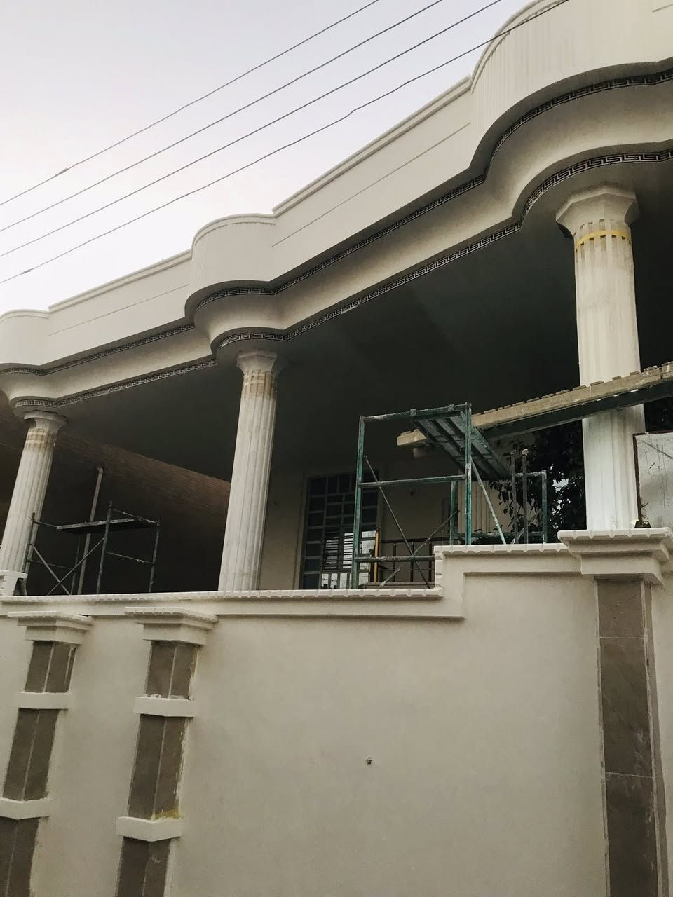 سلام عليكم اخوان شغل صبغ داخل وخارج كله نفس السعر ونشتغل داخل حديثة وخارج حديثة الستفسار على هاذه الرقم ***********
