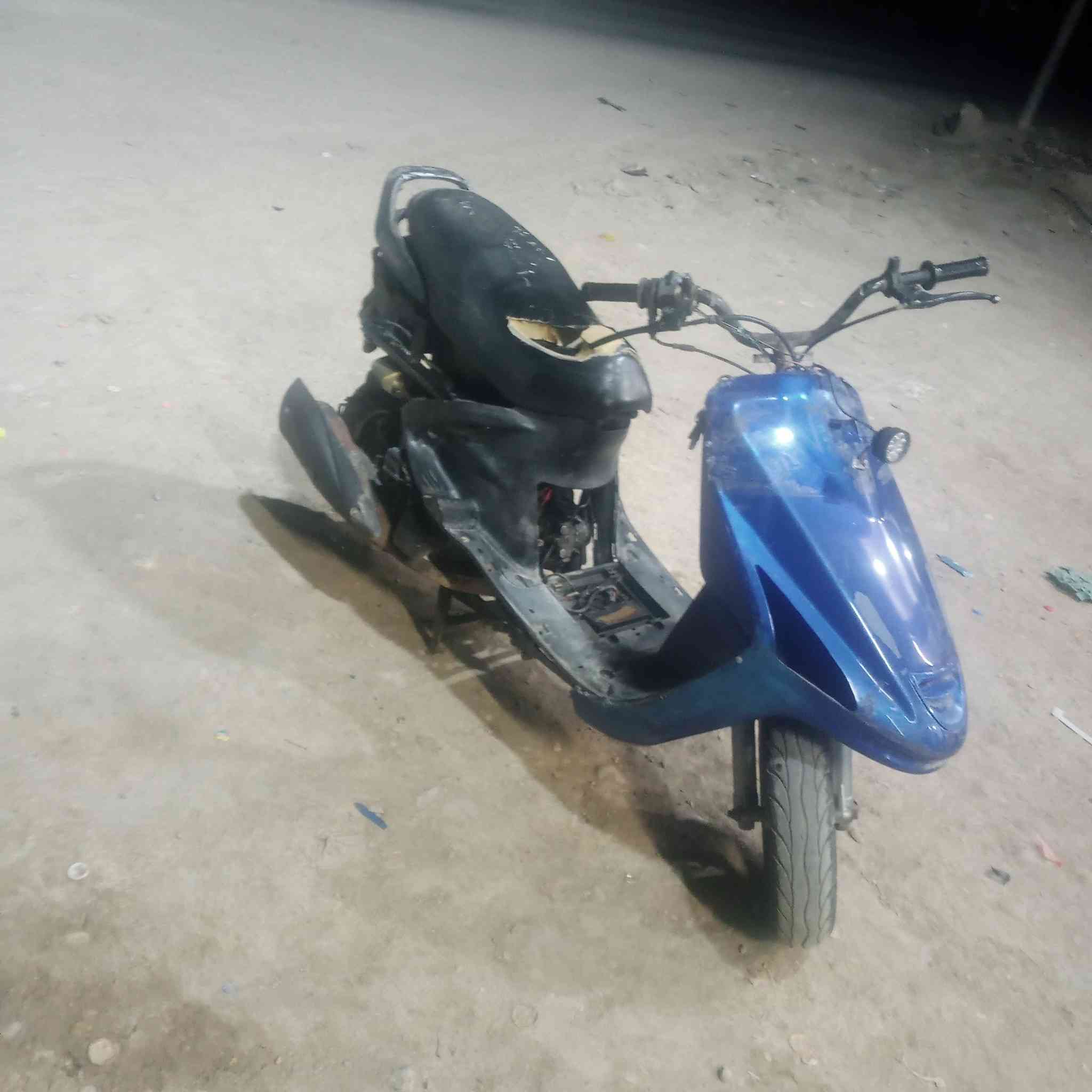 دراجه فراشه نضيفه شغاله هندر وسلف نضيفه كلش سعر 150 وبيها مجال  ‏‪***********‬‏
