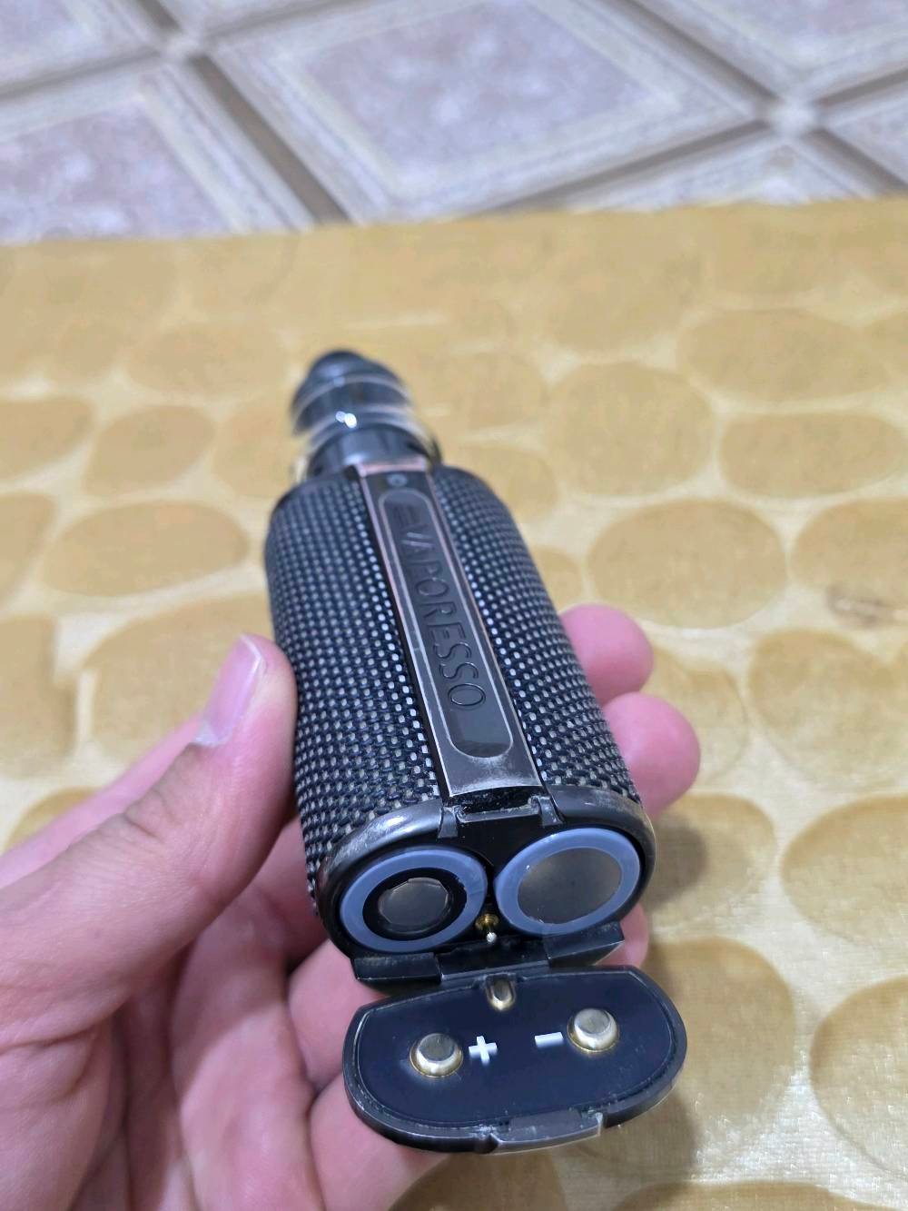للبيع ڤـيب ڤـابريسو تارگـت 200
(Vaporesso Target 200)
الغني عن التعريف يتميز بقوة تصل إلى 200 واط ويعمل ببطاريتين لأداء يدوم طويلاً حتى يوم كامل حسب الأستخدام الجهاز مزود بشاشة TFT ملونة تعرض كافة التفاصيل بما فيها (عداد السحبات وشحن البطاريه وقوة السحبه) يعطيك الجهاز أقوى نكهة وأضخم كثافة بخار ملحقاته فلتر جديد ومعسل جديد نكهه علك النعناع بعده ما مستخدم كما موضح في الصوره شحن تايبسي الجهاز جديد استخدام قليل كما موضع عدد السحبات 1800
السعر :80 الف