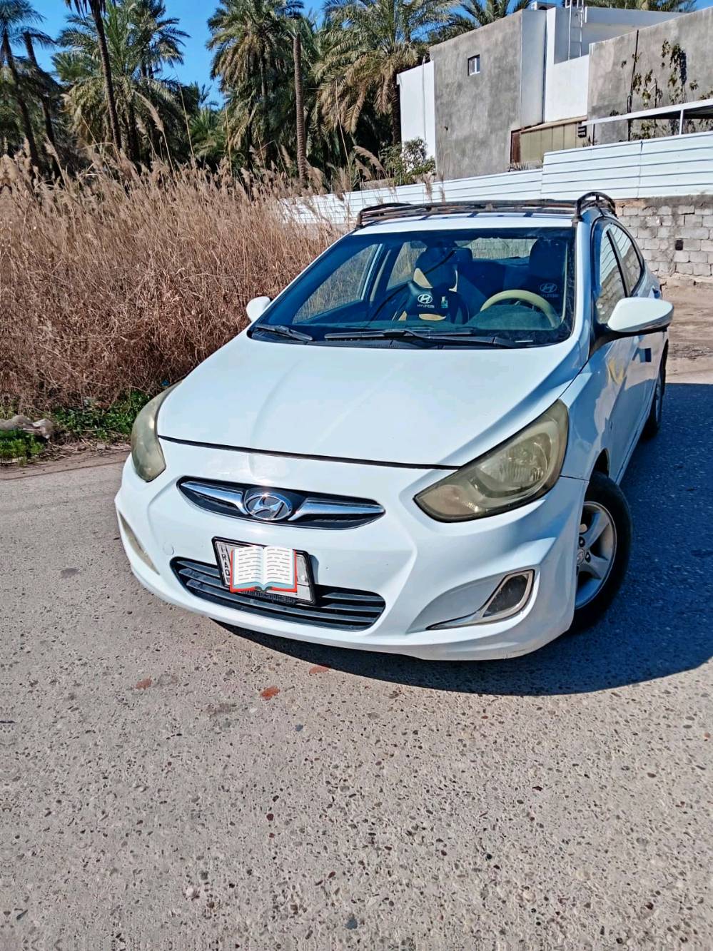 سياره للبيع
النوع: [اكسنت] الموديل: [2013] اللون: [أبيض]
مواصفات السياره : (مواصفات خليجيه)
 المواصفات: مكيف شغال،كامره خلفيه ،أيرباك،محرك (1600)،اوتماتيك،مقاعد كهرباء،جام كهرباء
، استخدام شخصي (رقم بغداد بأسمي)تحويل ثاني يوم 
ضرر السياره  (تبديل باب السايق)+بارد في الباب الخلفي+ صوت في ال(البور ستيرن)
الموقع: [بغداد/الفحامه/ قرب جزيره بغداد] للاستفسار: مراسلة على الخاص أو الاتصال على الرقم: [***********]