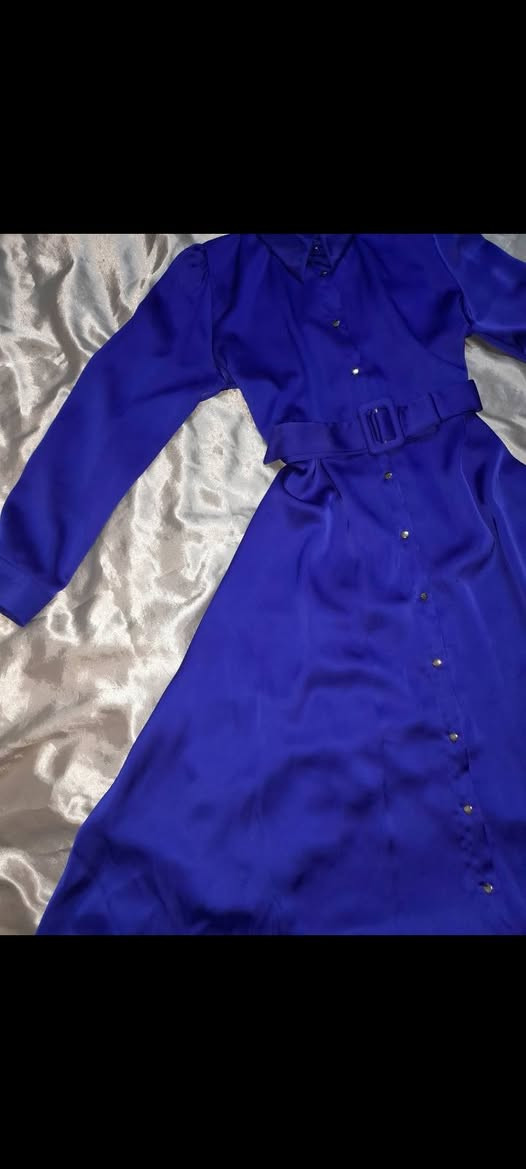 سلام عليكم بنات عندي هاي الفساتين جدد ماملبوسات هواي على كد الحفلة بس اريدهن ينباعن 
وسعر فلس ونص وتوصيل مجاني لحد العيد


**إذا كنت صاحب هذا الإعلان وتريد حذفه لأي سبب، رجاءا أرسل رسالة إلى الدعم الفني**