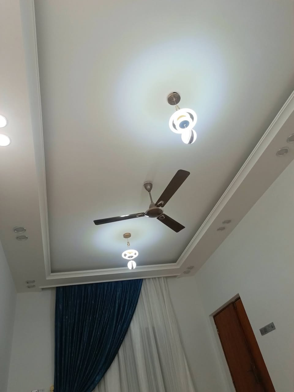 عرض خاص جبس بورد بسعر مناسب الصبغ جوتن وضماااان 5سنوات مع هديه بوكس شاشه اناره مخفيه
علي للديكور #ديكور_داخلي ***********
#***********
