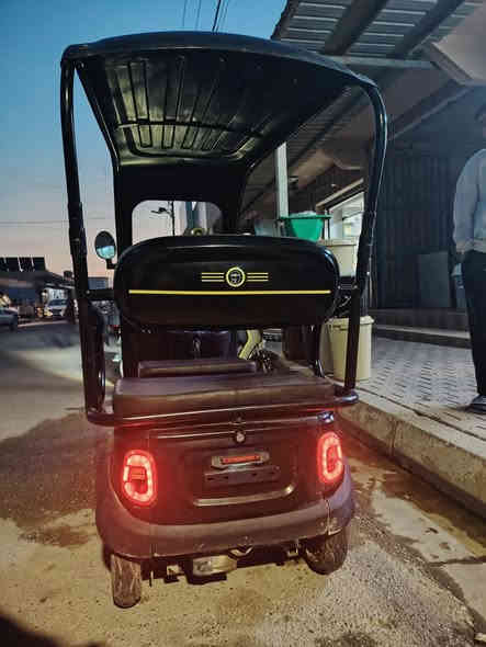 للبيع تكتك شحن موديل 2025 السعر مليون و 100 مستخدم قليل مكاني الحويجة ناحية العباسي ***********
